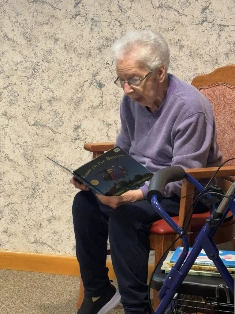 independent senior living apartment